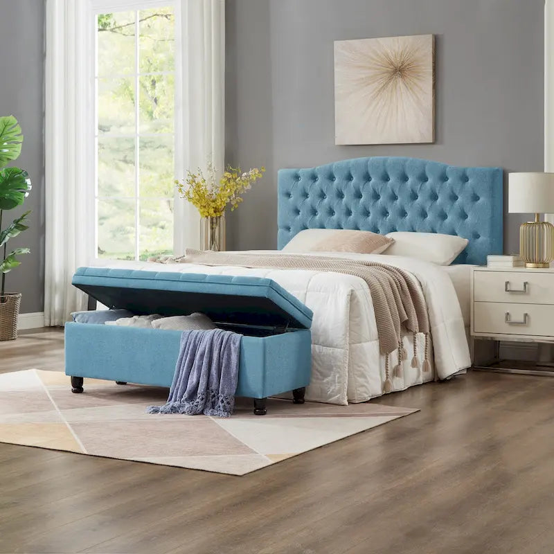 Tufted Button Storage Bench with Spindle Wooden Legs