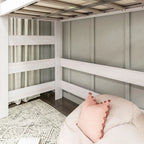 Hochbett im Landhausstil für zwei Personen mit Schreibtisch