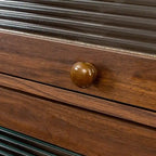 Meuble de rangement de bureau avec portes vitrées et étagères